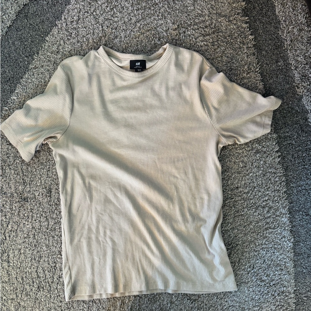 H&M Men's Beige Short Sleeve Tee